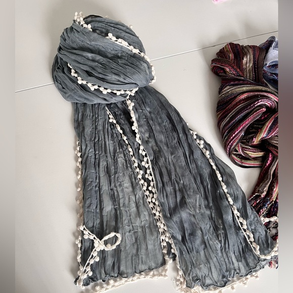 SCARF BUNDLE (3) - Picture 4 of 5